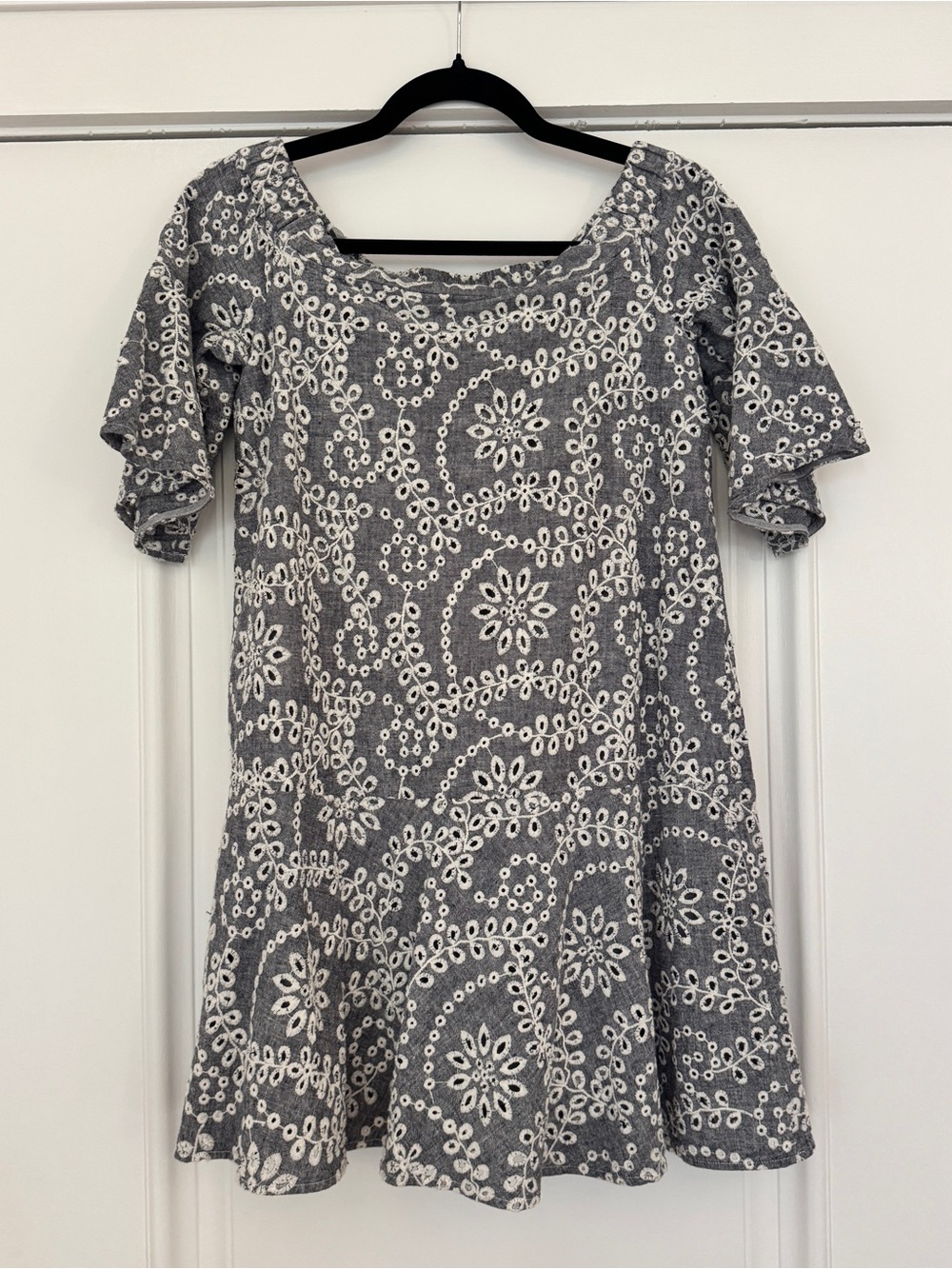 Women’s Gray Floral Eyelet Lace Off- Shoulder Dress